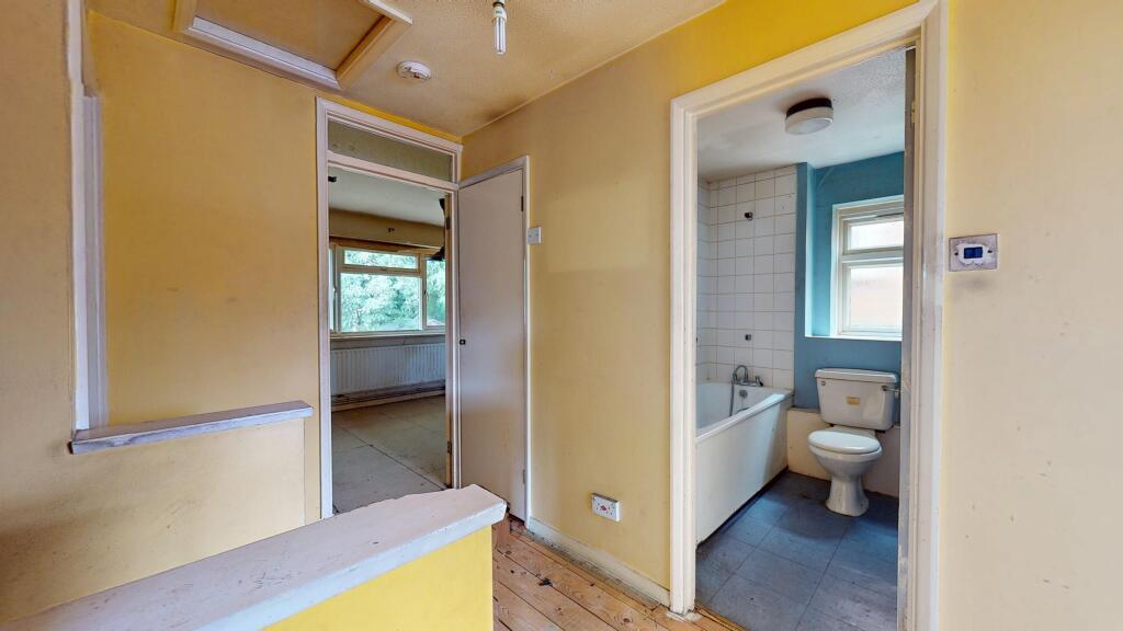 6 Coverack Close, Shirley, Croydon, CR0 7ND