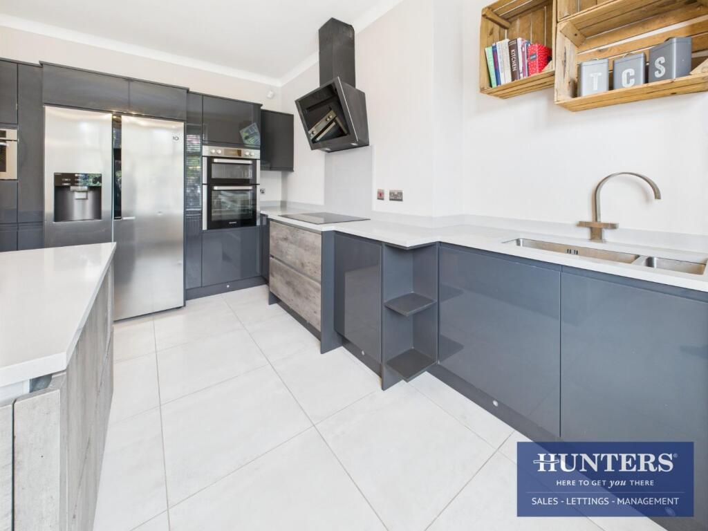 Kitchen / Living Room