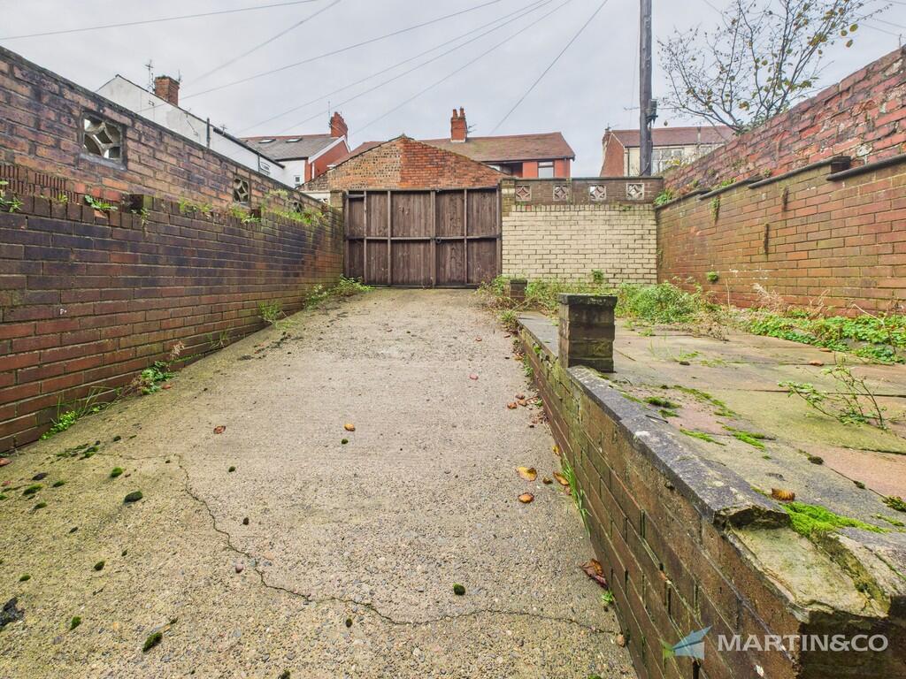 CAM02318G0-PR0554...