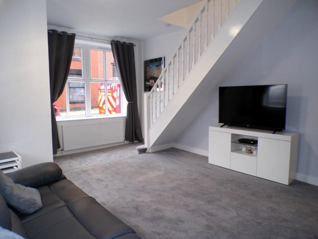 WarringtonSt3lnge3.JPG