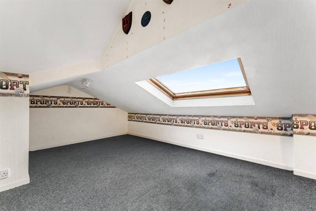 Margaret Road - Loft room