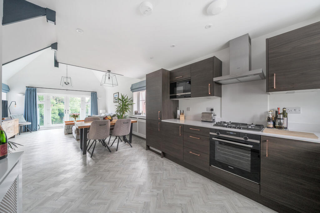 1296709-14-6839ad...