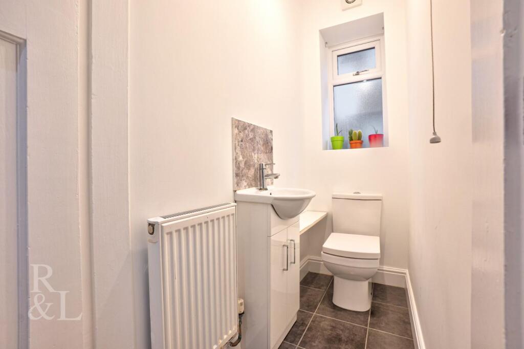 30 Eton Road (18).jpg