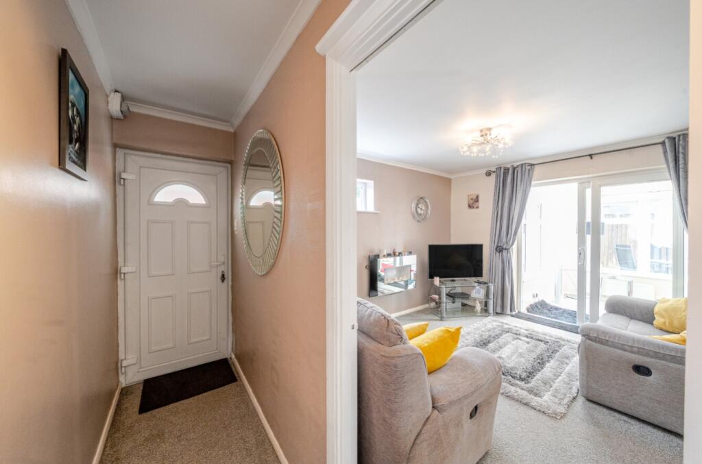 1342989-11-68a6e0a53e270