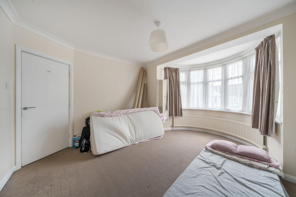 1298265-18-682da5...