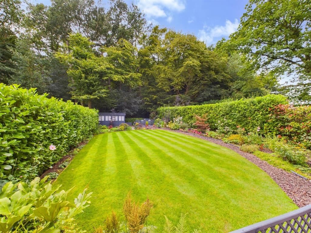 CAM02570G0-PR0014-ST