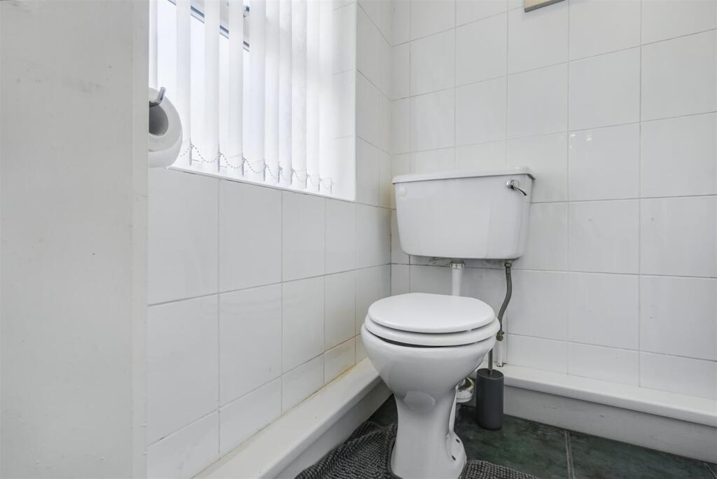 WC:Utility Room 1_2.jpeg
