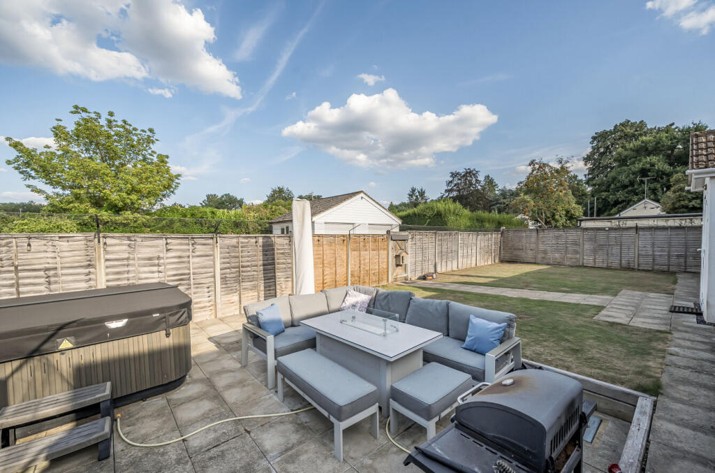 1340196-7-689f630...