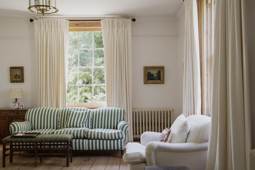 299173 - 29-Laburnhum House, Downham Market-29.jpg