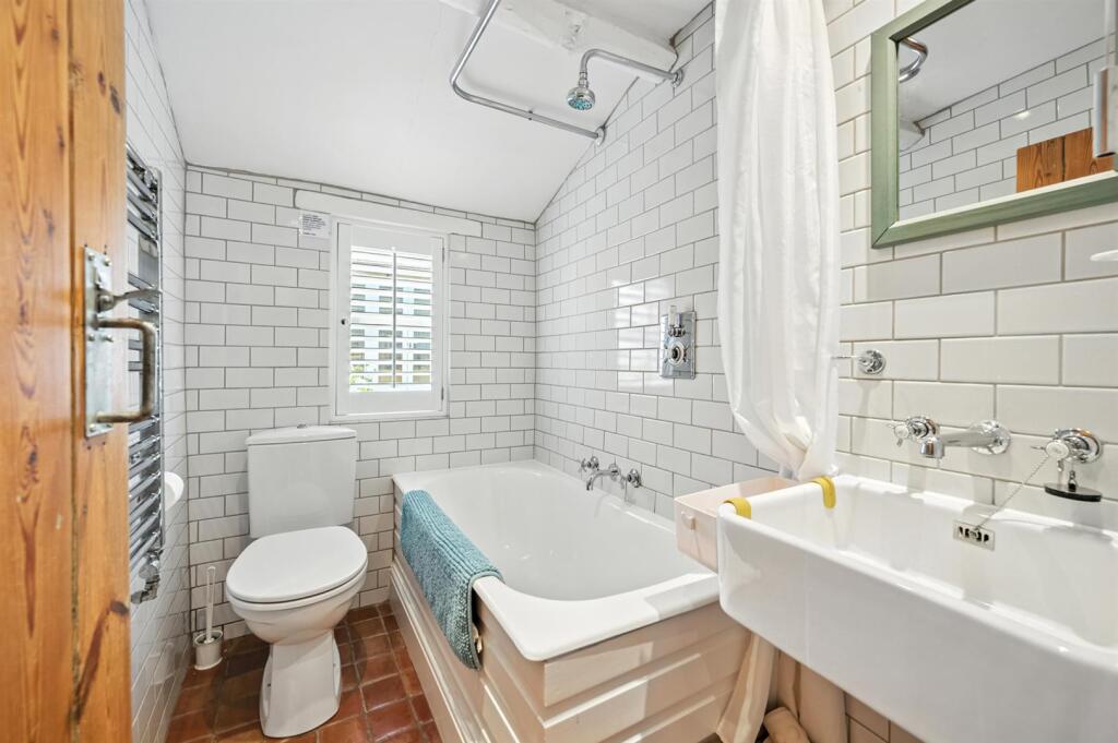 Saxton Mee Bobbin Cottage 0022.jpg