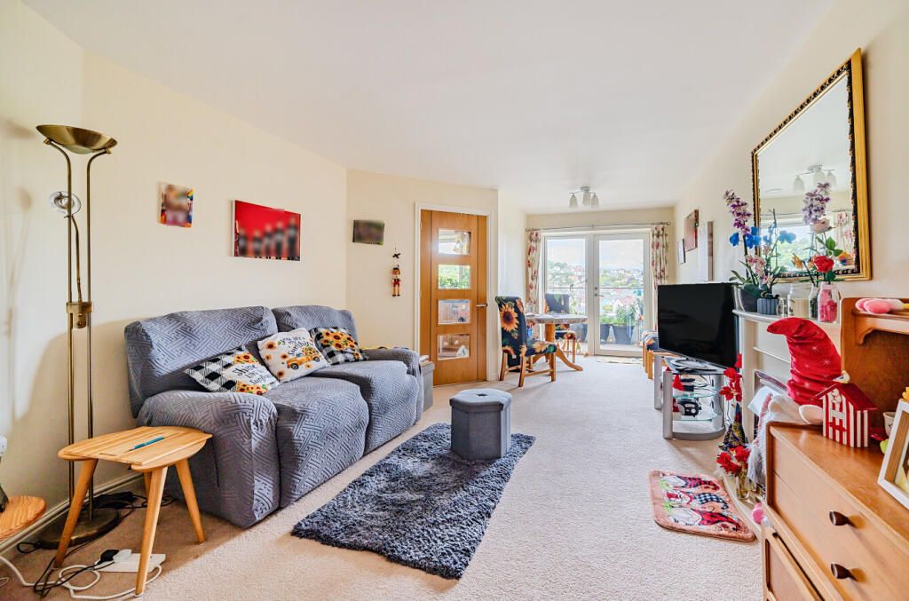 1295316-31-682dea...