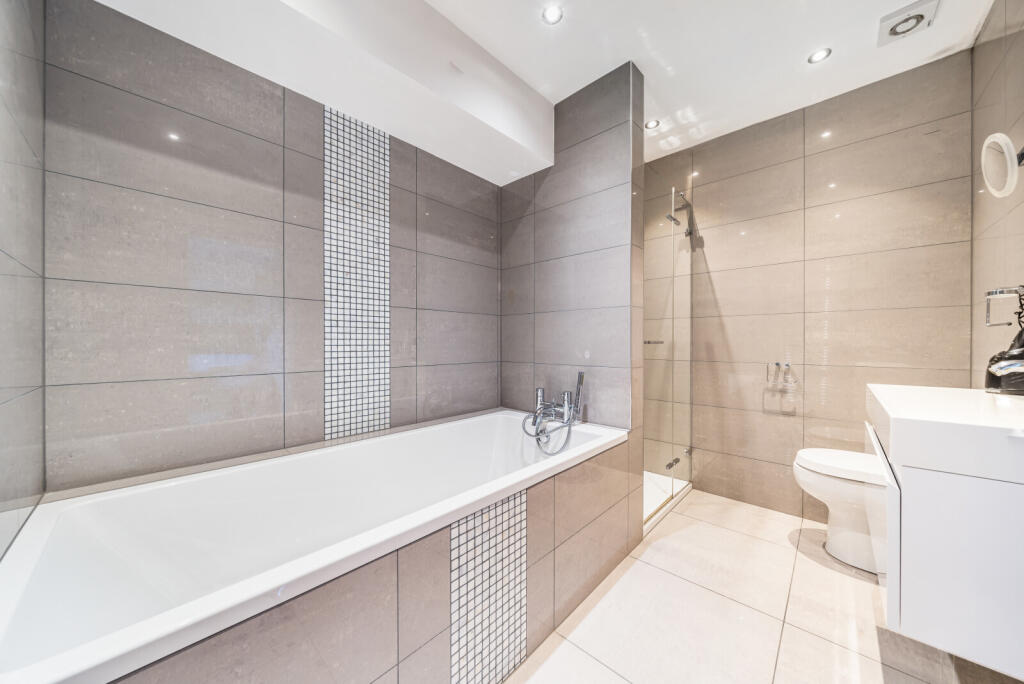 1328696-25-687e93...