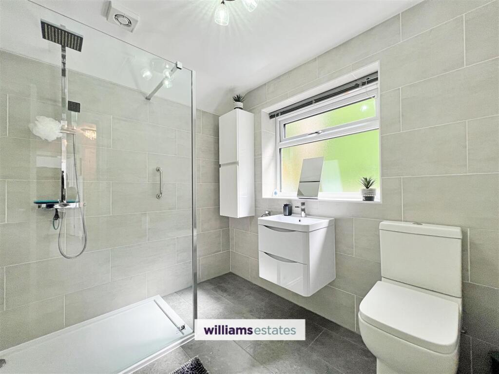 Annexe Shower Room