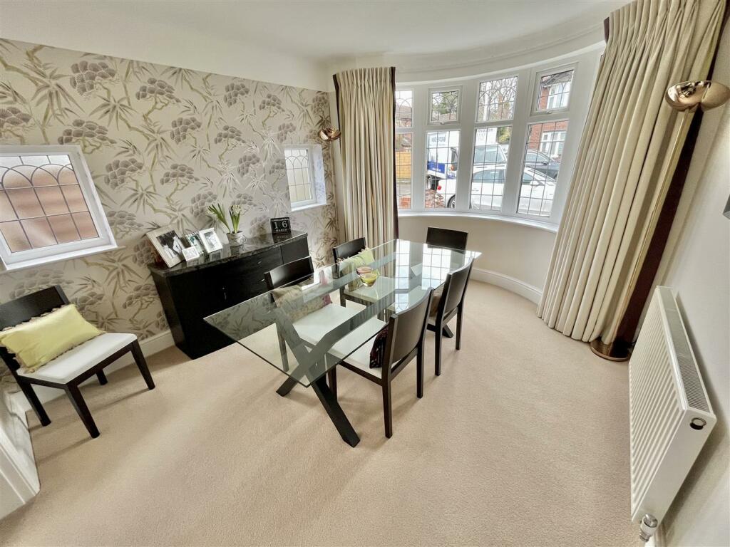 Dining Room.jpg