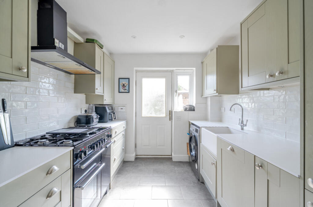 1348371-12-68b703...