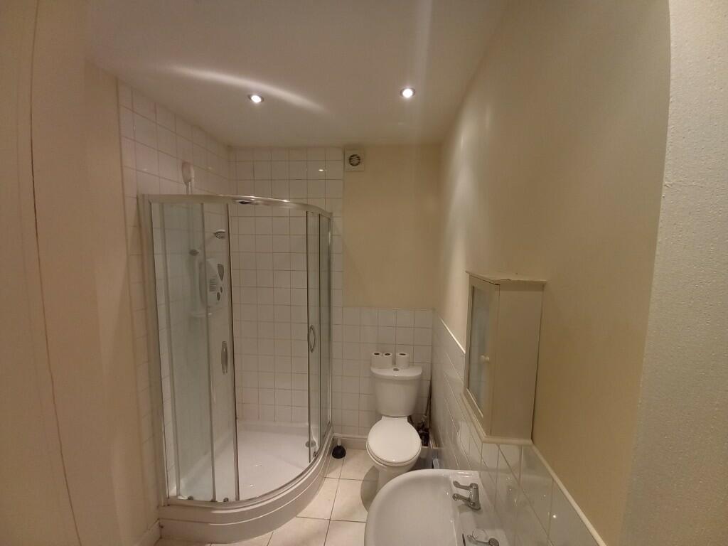 Shower room 
