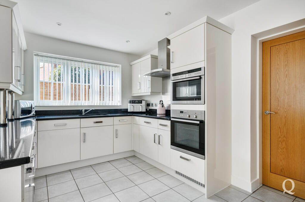 1a1c0dc1-6a4f-4d5...