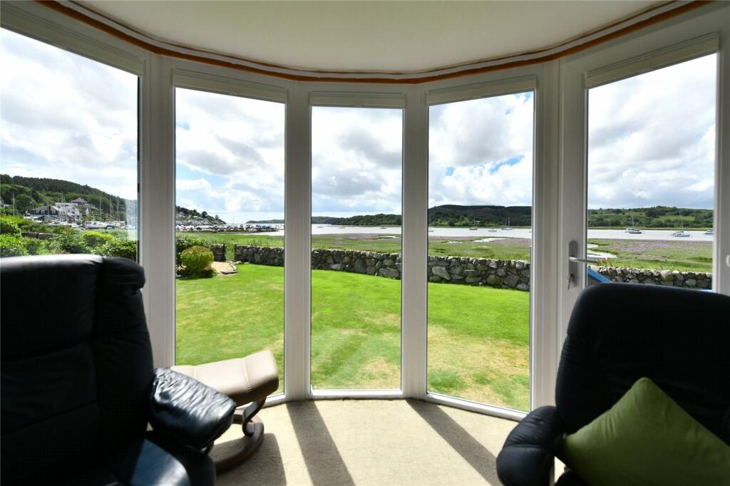 Bay Window