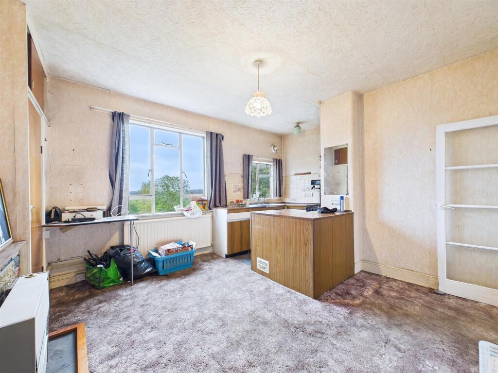 3 - 3-bedroom terraced house.jpg
