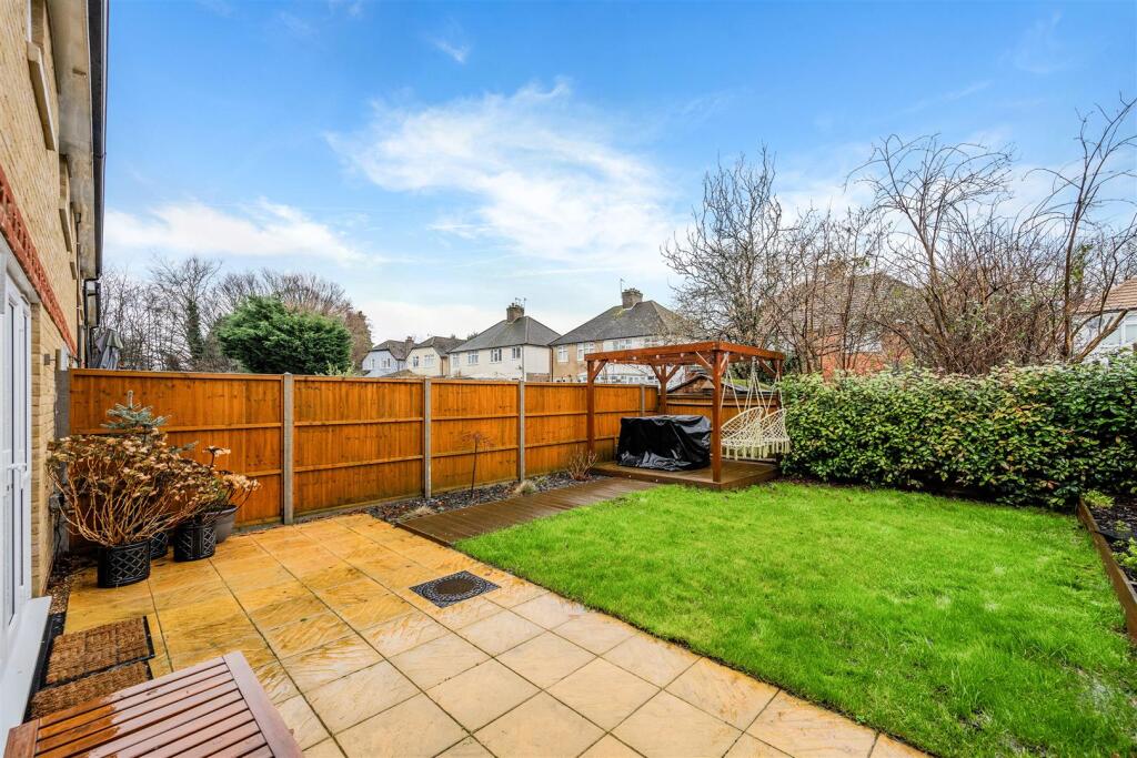 ALL SAINTS GARDENS (6).jpg