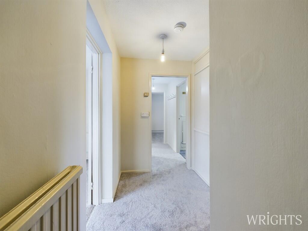 CAM02796G0-PR0284...