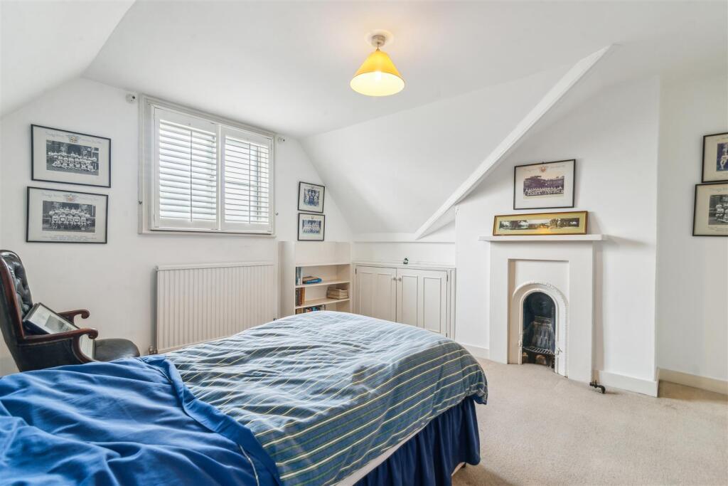 The Avenue, Bedford Park, W4 - FOR SALE