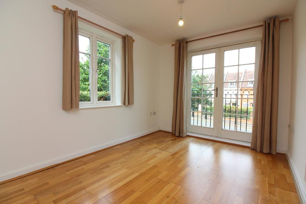 Living Room3  Medium  T202510091109.jpg