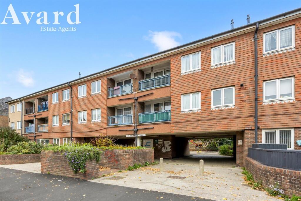 Ingram Crescent East, Benson Court, 71-015(1).jpg