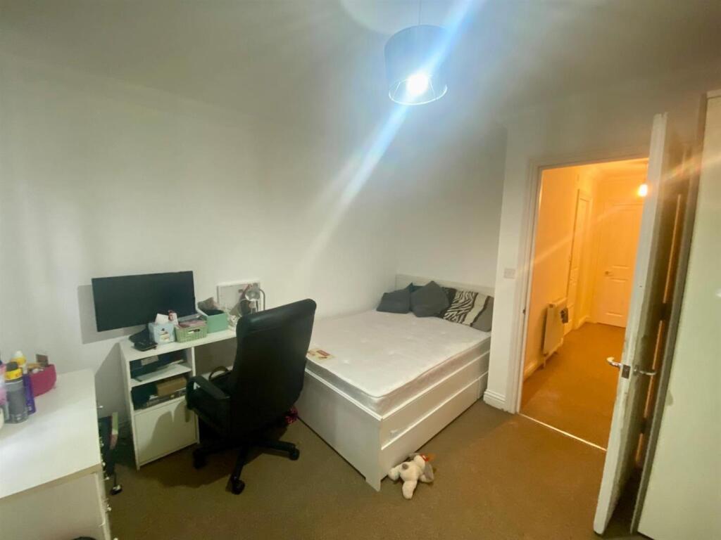 Bedroom.jpg