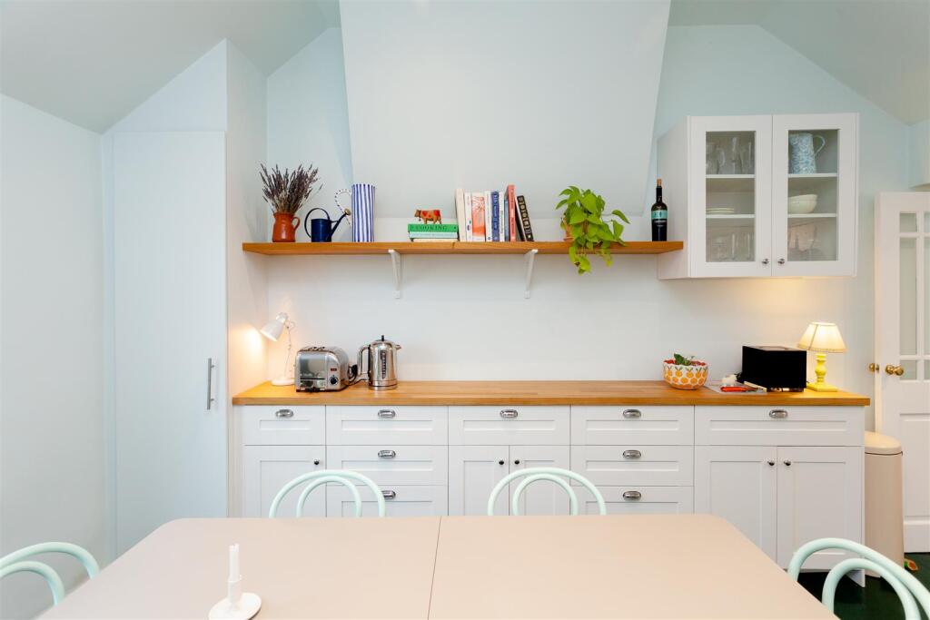 Forburg Road (18).jpg