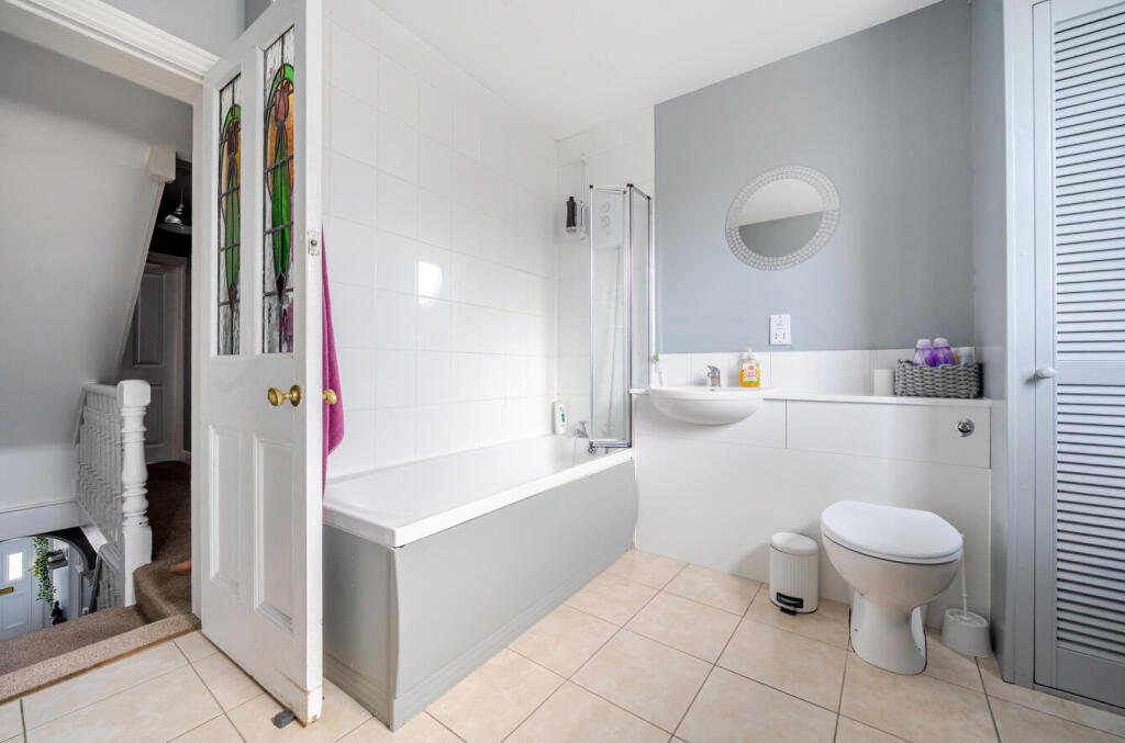 1346141-15-68b5e2...