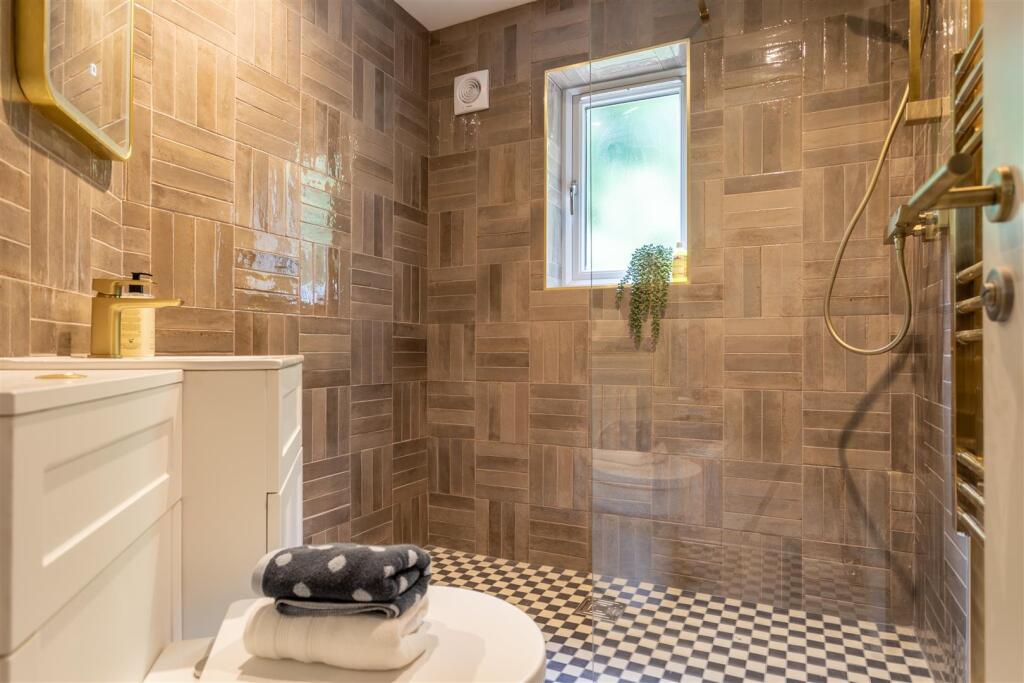shower.JPG