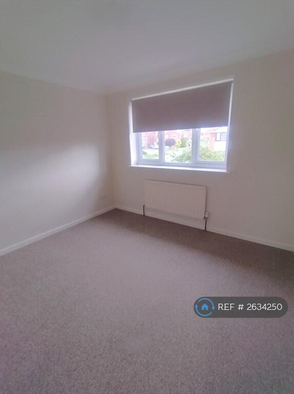 2nd Bedroom