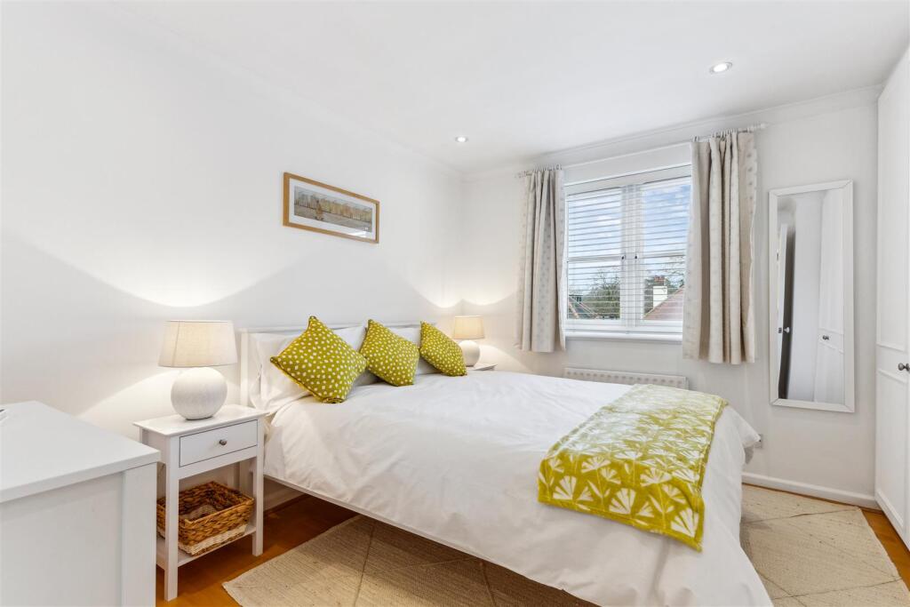Fitzroy Crescent, W4 - FOR SALE