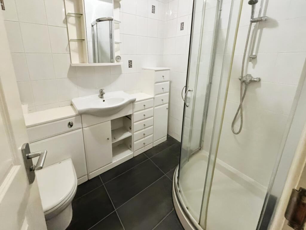 Shower Room/Wc