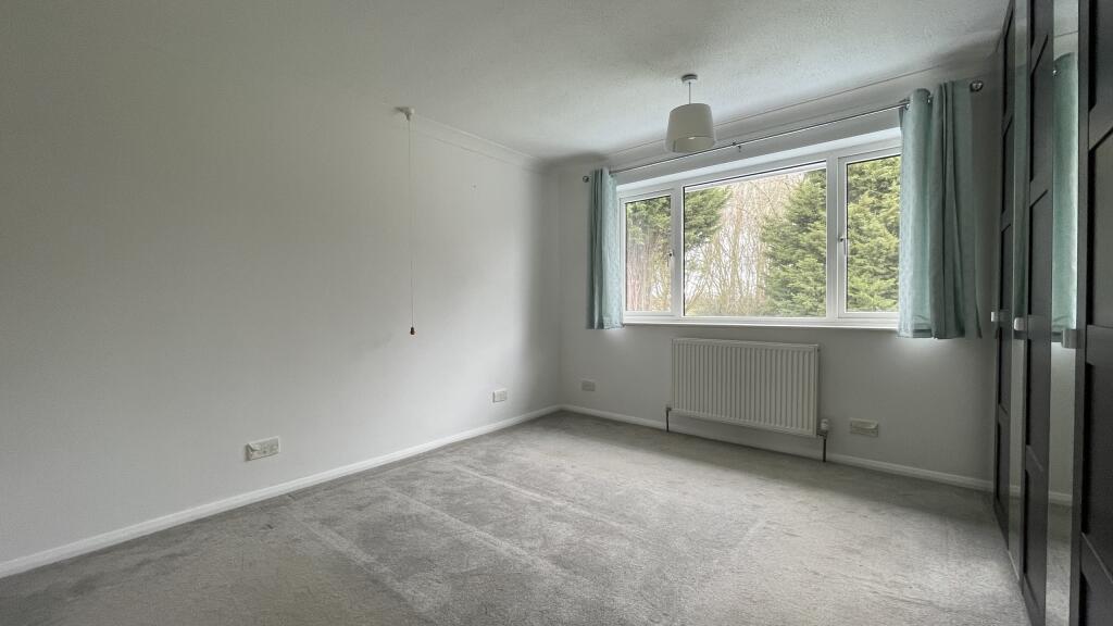 bedroom d.JPG