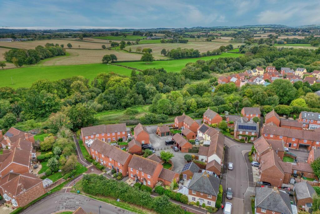 Ewemove Taunton - Graham Way (16)