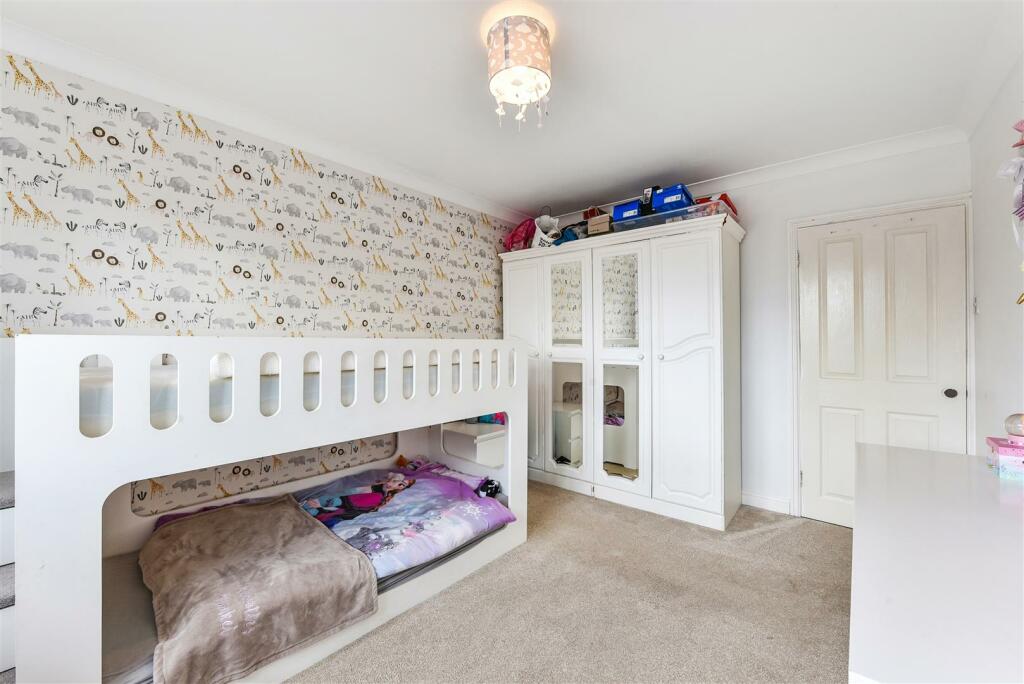 Bedroom 1.jpg