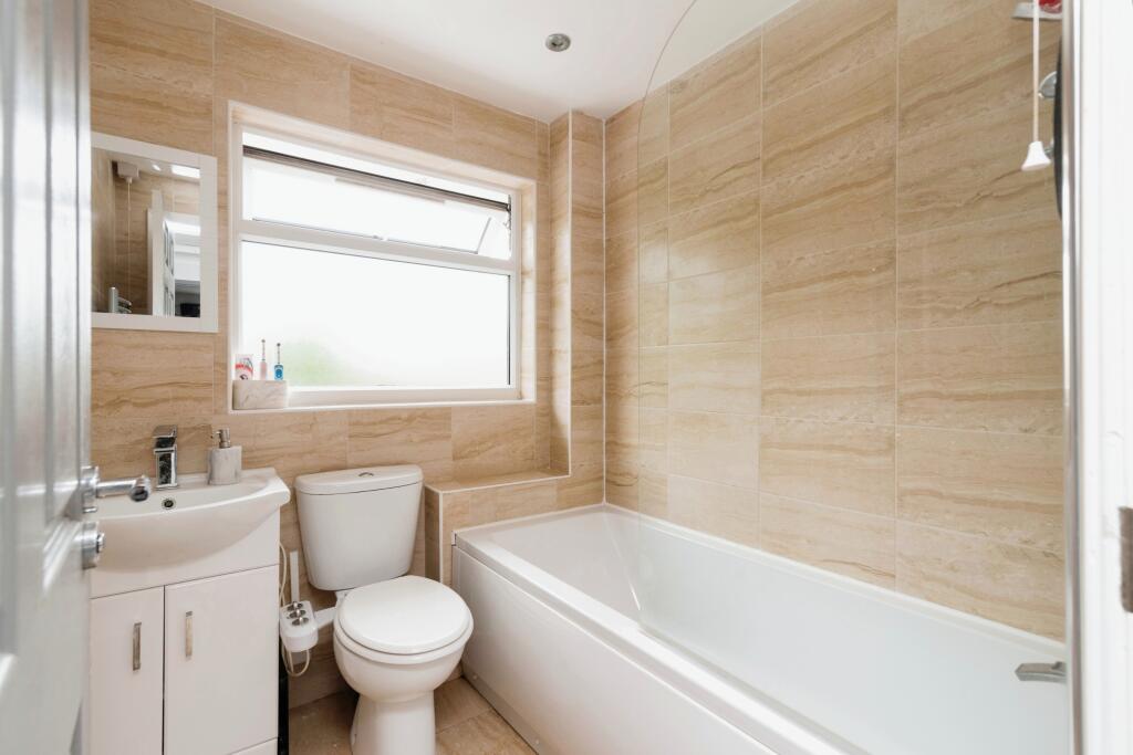 Upstairs Bathroom