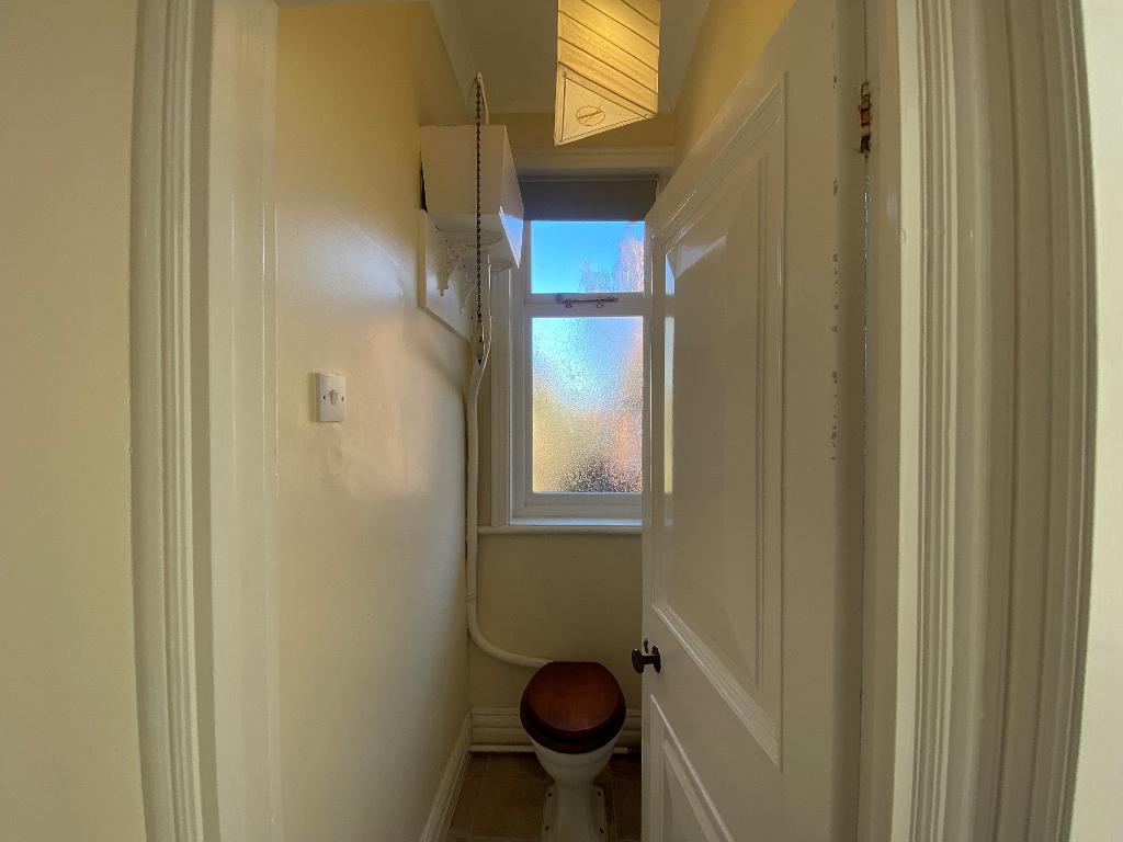 FF WC
