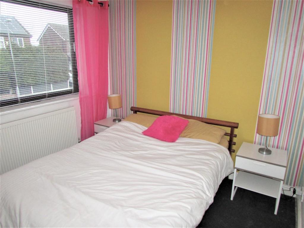 NorfolkCres67bed2.JPG