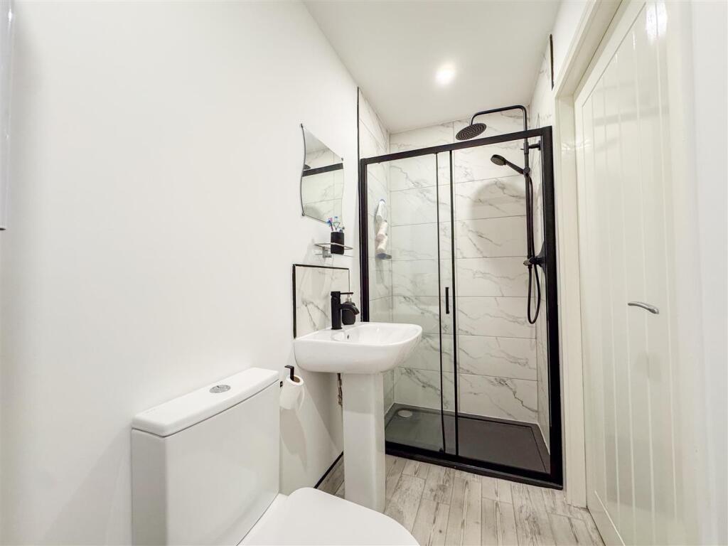 Shower Room/Utility
