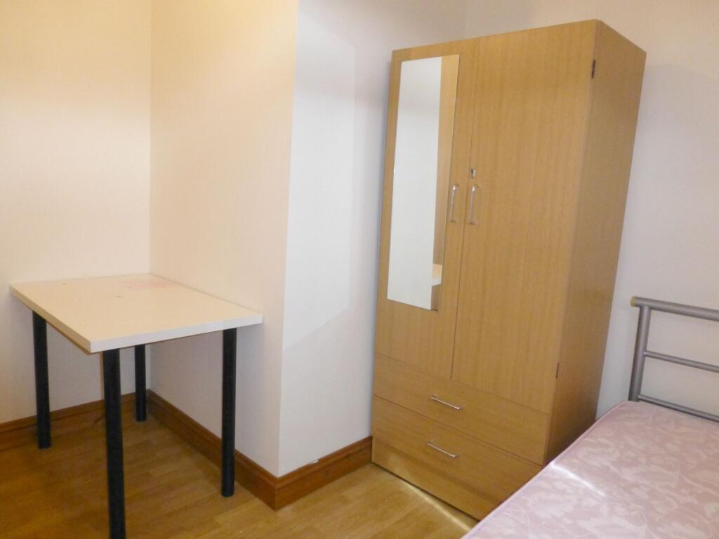 Photo 5