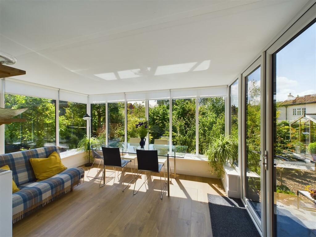 SUN ROOM