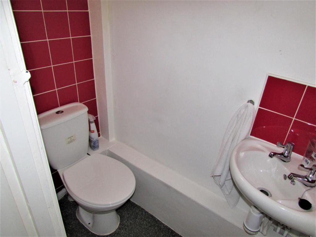RosebankRd76wc.JPG