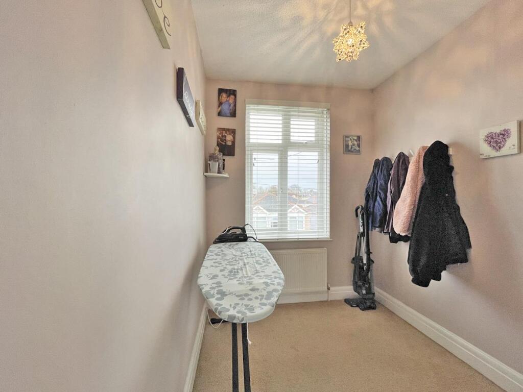 Cross Park Road 23 - Bed 4.jpg