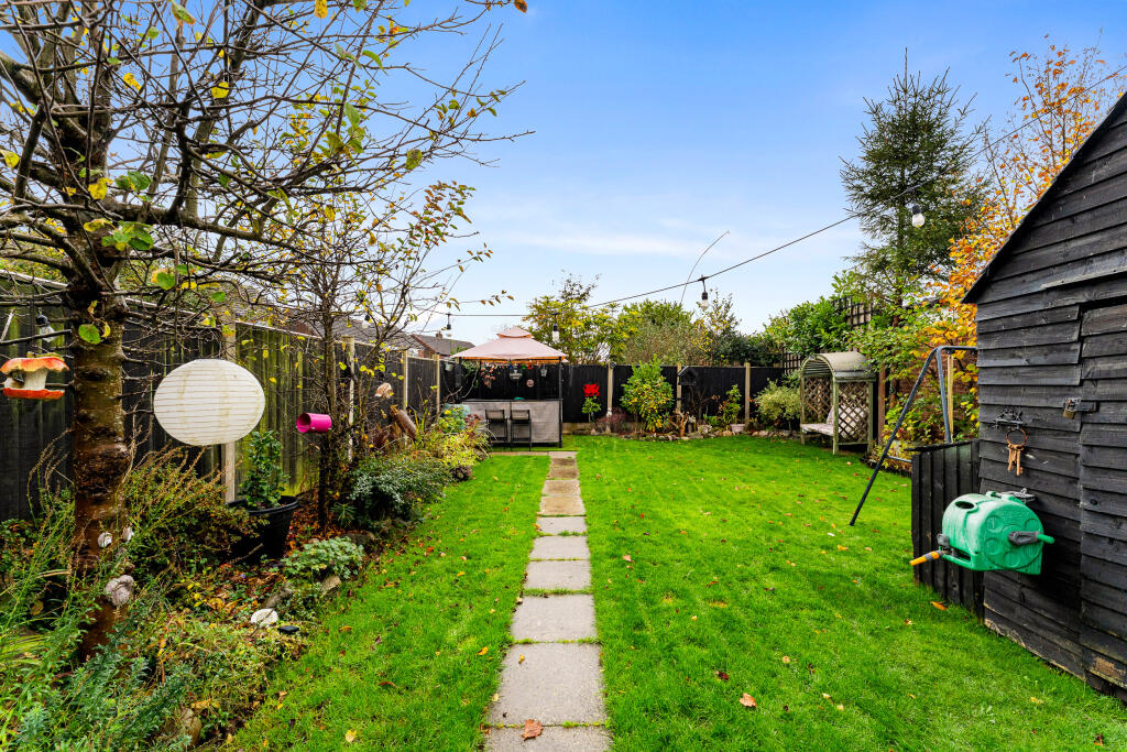 3 Watton Close43.jpg