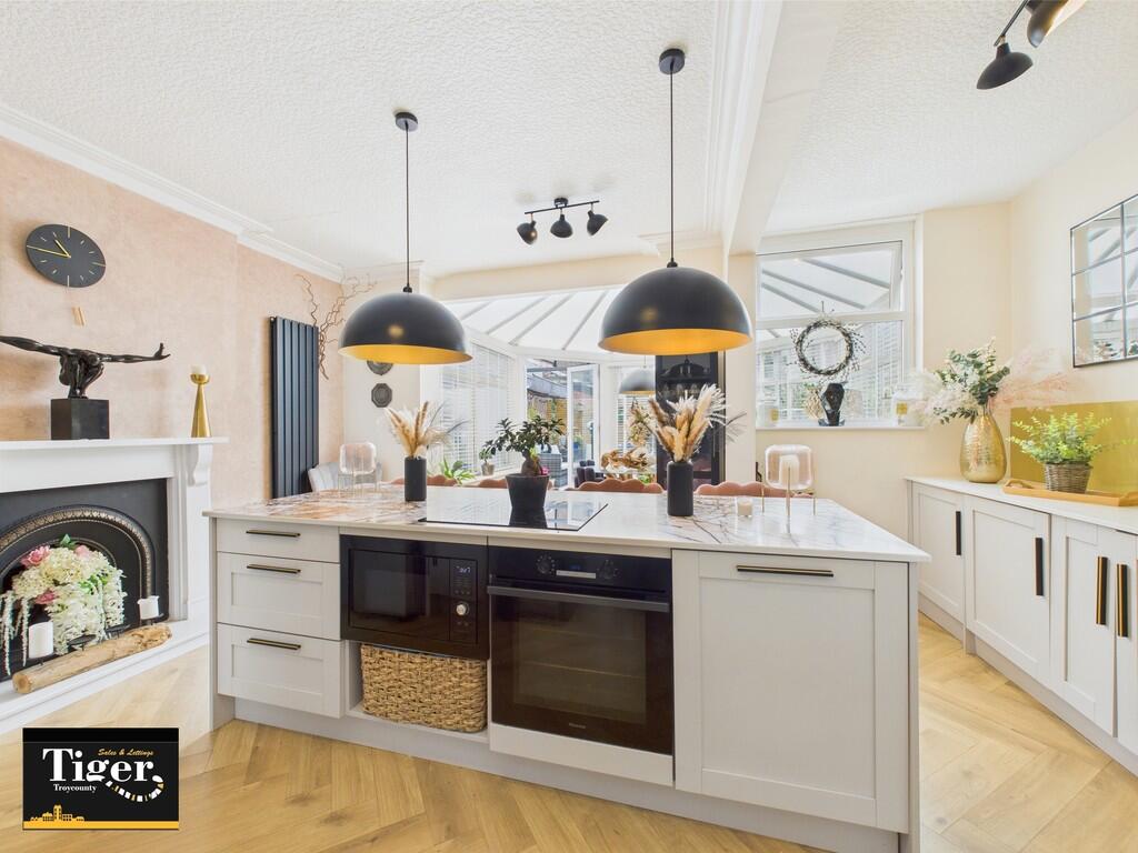 CAM03440G0-PR0311...