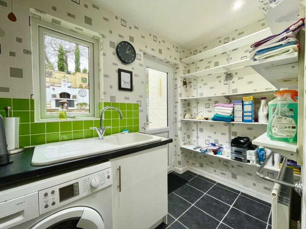UTILITY ROOM
