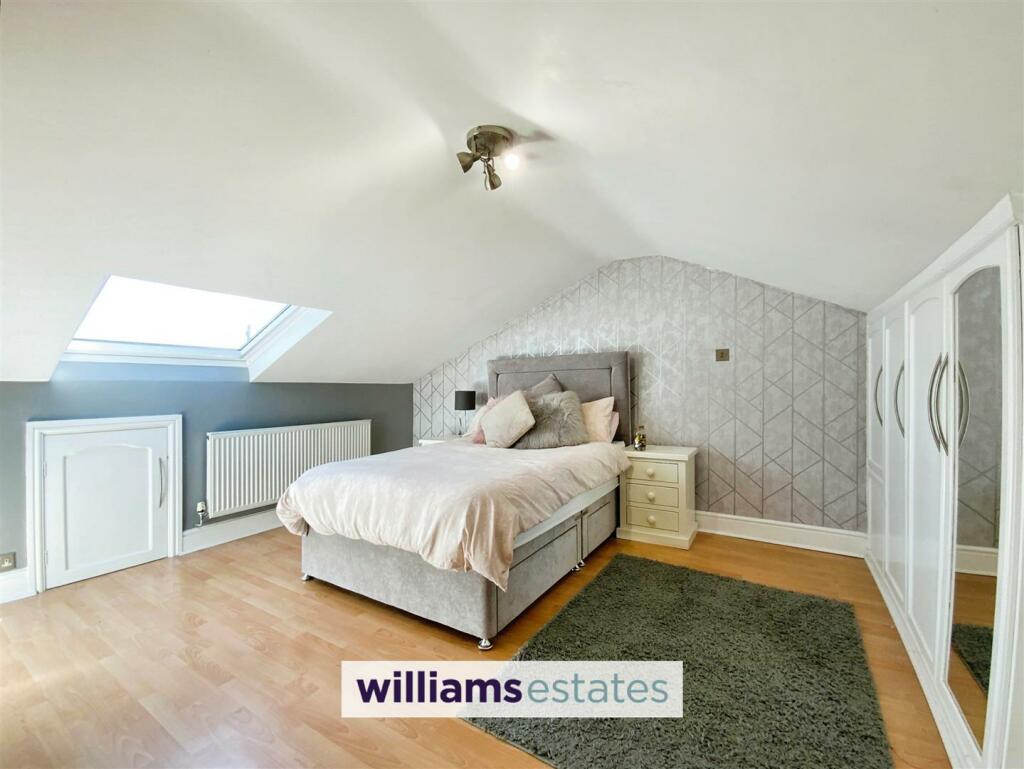 1st floor bedroom 4